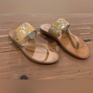 Boutique by corky’s Camilla thong tan and silver Sandals size 11